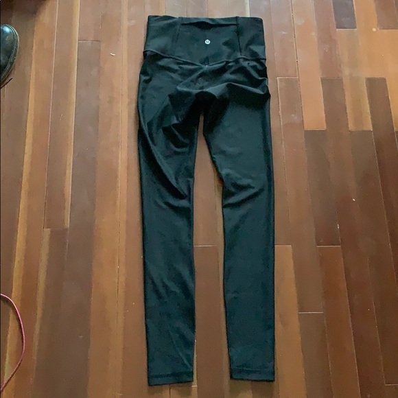 NWOT lululemon Mapped Out Tights In Black - Picture 4 of 4